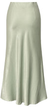 Load image into Gallery viewer, Carry sateen skirt, pale mint