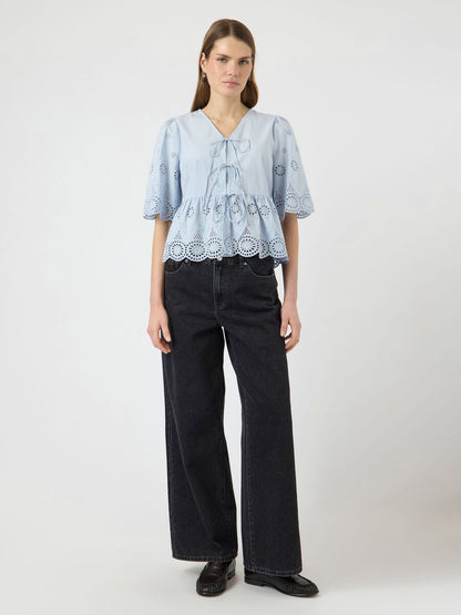 Yascornelia Tie Top, skyway