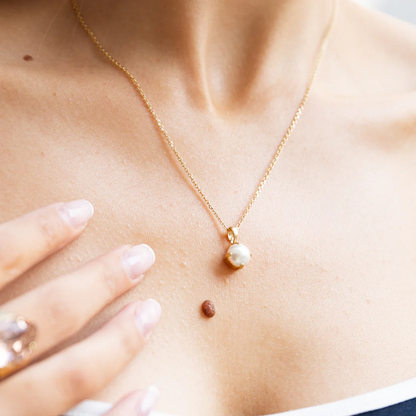 Classic Petite Necklace, pearl