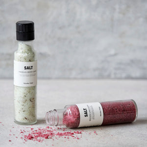 Salt med parmesanost & basilikum