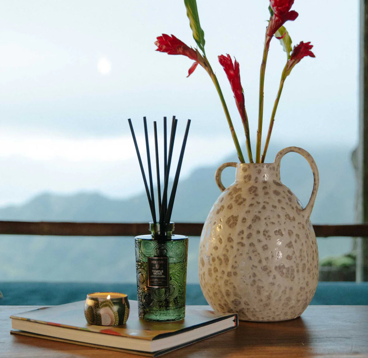 Mini Tin Candle 25h, temple moss