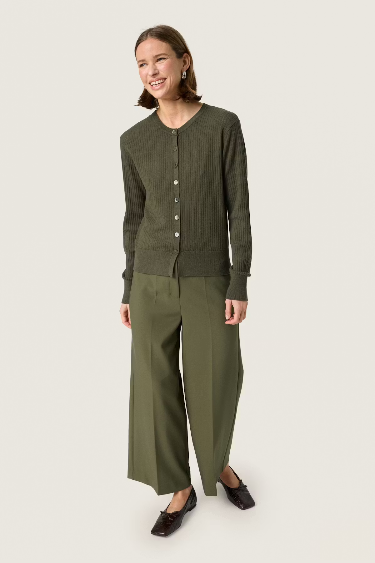 Spina Cardigan, grape leaf