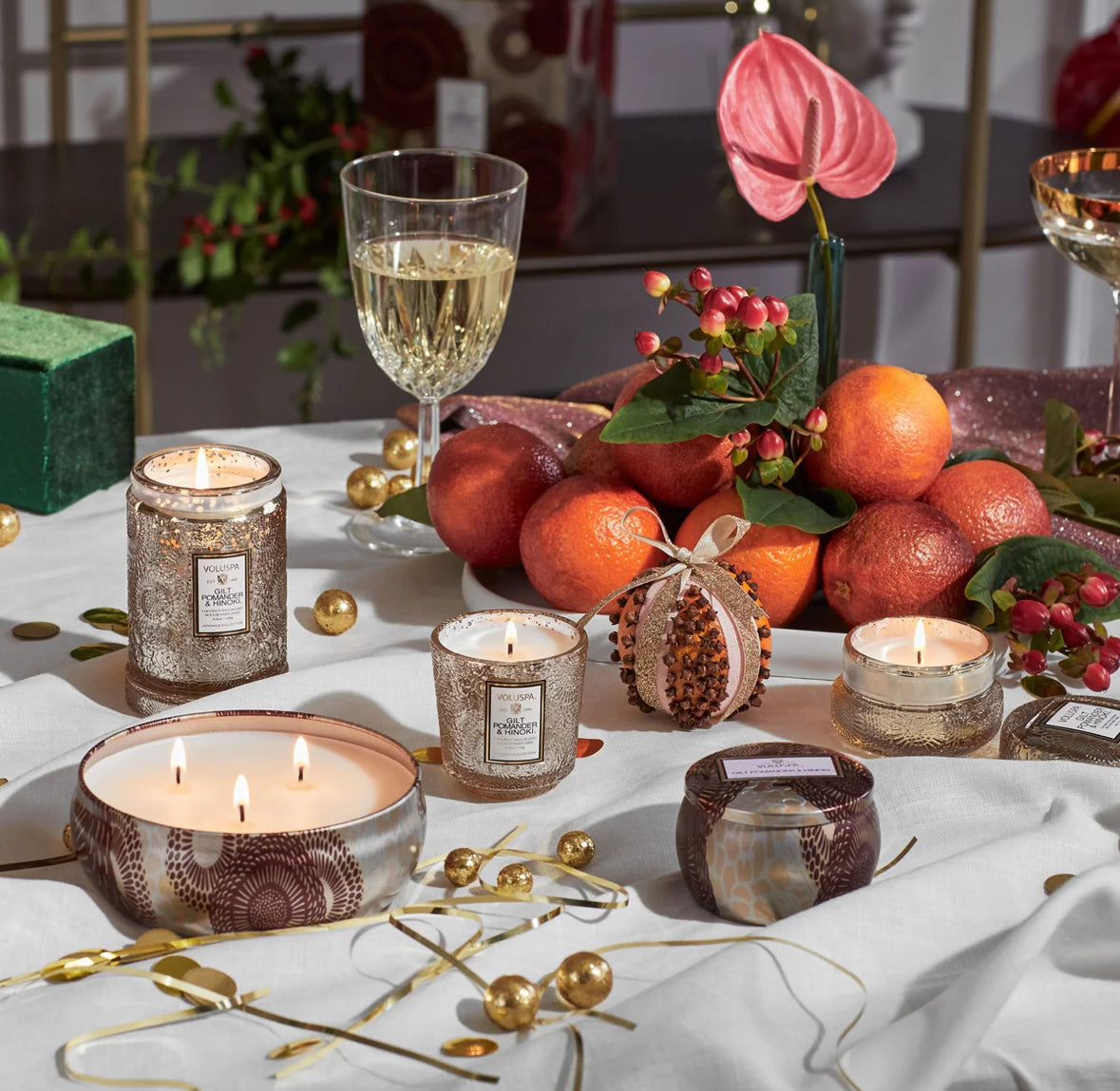 Mini Tin Candle 25h, gilt pomander hinoki