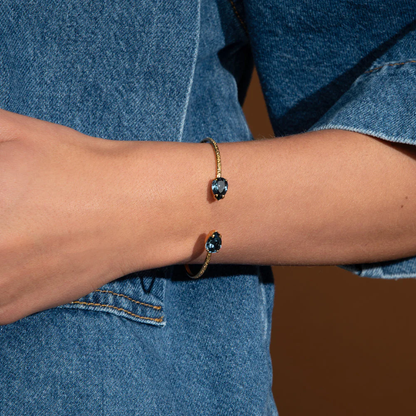 Petite Drop Bracelet Gold, denim blue