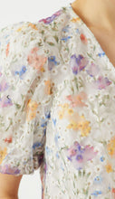 Load image into Gallery viewer, Yasleanna Dress, show, star white/flowers