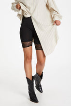 Load image into Gallery viewer, Kariana Bike Shorts, black